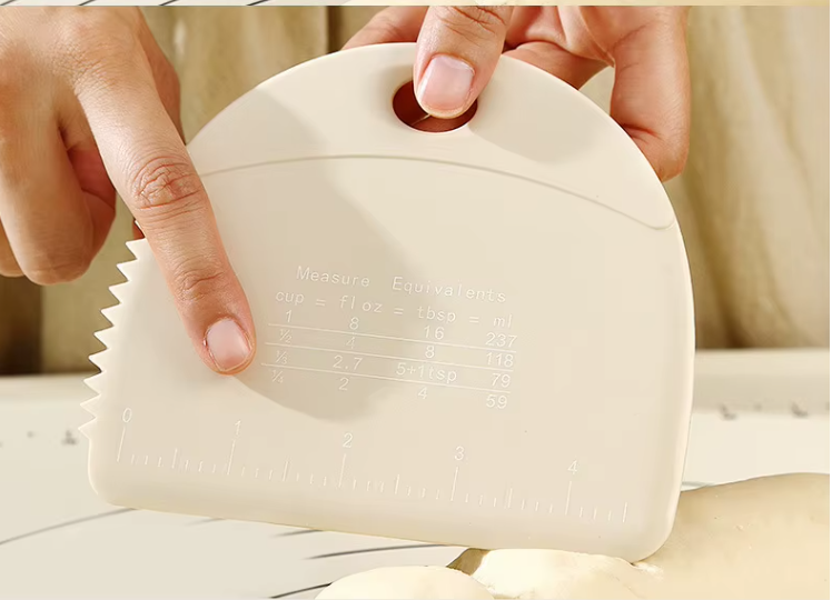 Dough Cutter & Bench Scraper with Stainless Steel Core – TPR Silicone Baking Tool for Sourdough & Pastry